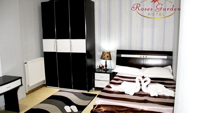 Roses Garden Hotel Tbilisi Bilik gambar