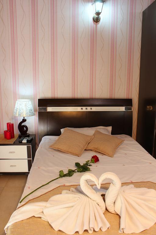 Roses Garden Hotel Tbilisi Bilik gambar